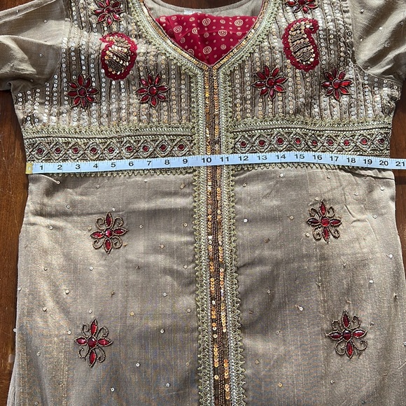 Beige /Maroon party wear 3 pc salwar kameez suit set in size xl - Picture 11 of 11